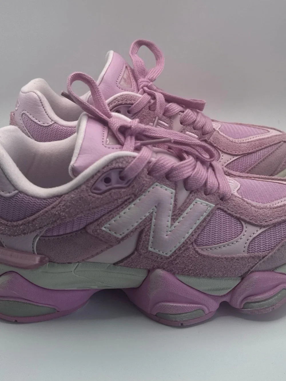 New Balance 9060 Women’s Pink Lace-Up Sneakers - Picture 1 of 5